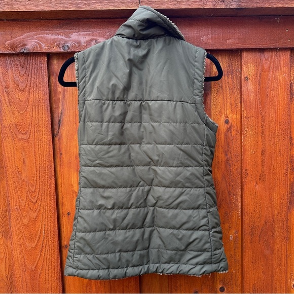 North Face reversible vest - Picture 7 of 12
